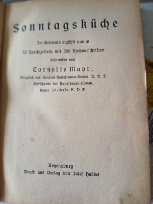 Kochbuch. Sonntagsküche,von Cornelia Mayr 1930