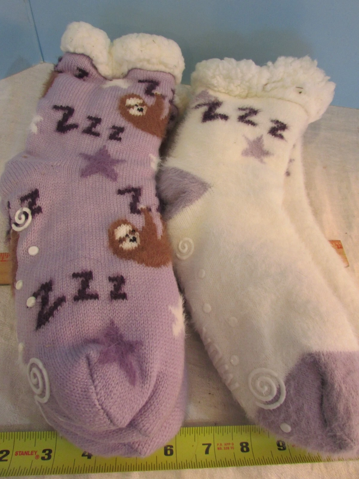 2 Pairs thick Non-Skid Cozy Soft 4-10 PURPLE/WHITE SLOTH -MUK LUKS
