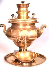 Antiker Holzkohle Samowar Tula mit Tablet Teller Samovar Teekocher K.D. Gorynin