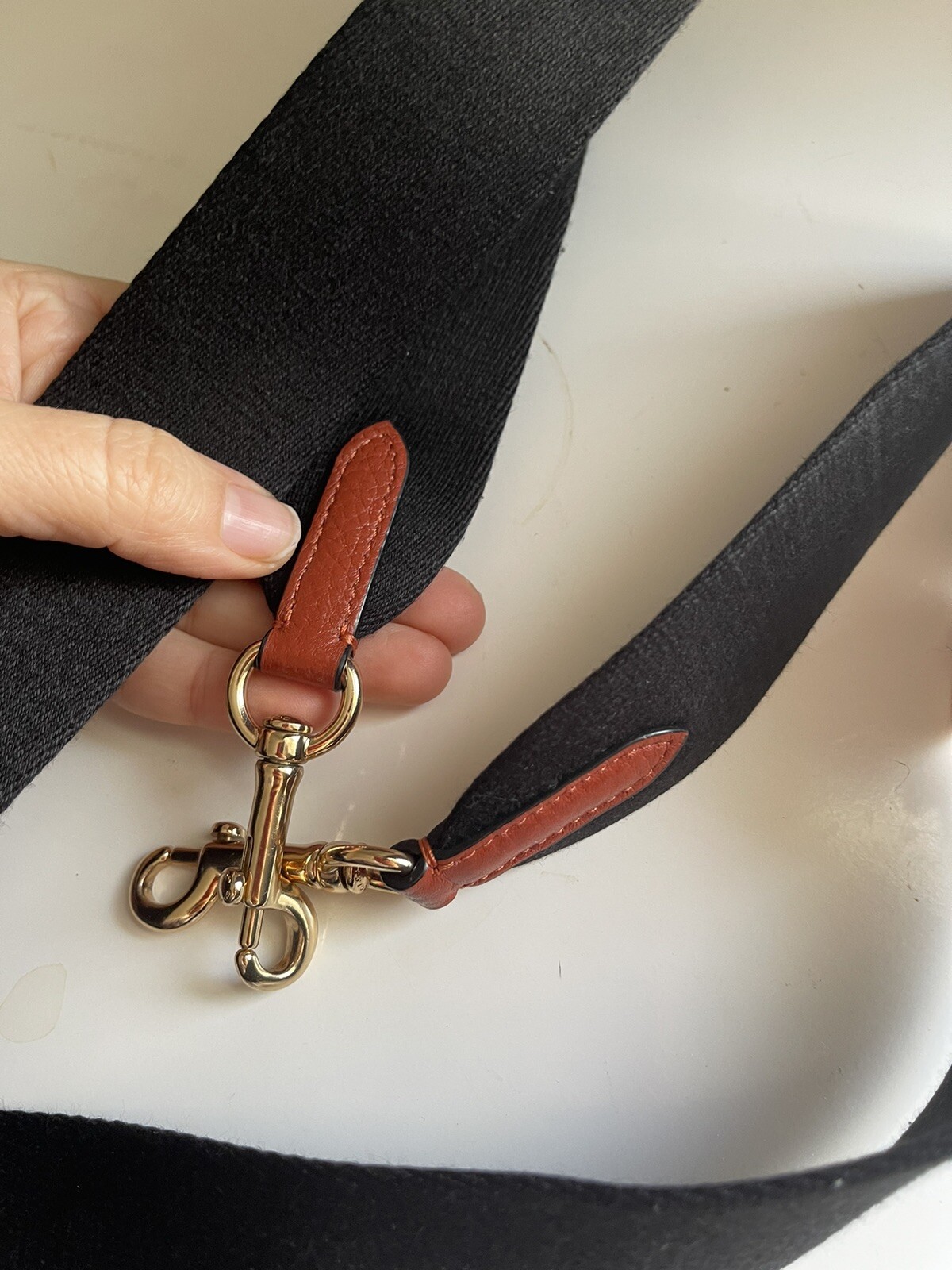 COACH Interchangable bing Strap Adjustable Black/r… Gem