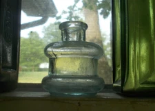 1880s ROUND INK BOTTLE WITH 2 LARGE BULBOUS RINGS AMERICAN MADE UNIQUE SHAPE