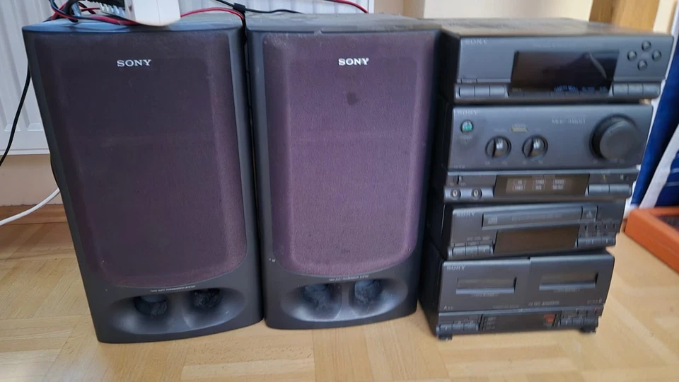 HIFi-Kompaktanlage Sony MHC-2900 mit Boxen und Fernsteuerung