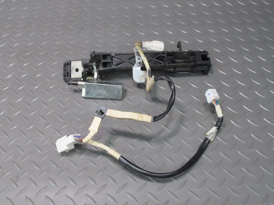 04-06 LEXUS LS430 JUEGO DE MANIJAS EXTERIORES PUERTA TRASERA IZQUIERDA Y DERECHA CON LLAVE OEM Foto 3 de 4