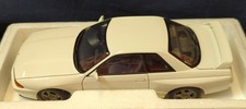 AUTOart 1/18 MILLENNIUM NISSAN SKYLINE GT-R R32 CRYSTAL WHITE 77342