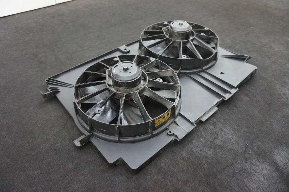 Radiador de refrigeración del motor doble ventilador motor 12365307 Chevrolet Corvette C5 Z06 98-04 Foto 3 de 4