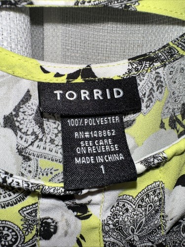 Top spaghetti floreale nero e bianco giallo fluo Torrid taglia 1 - Foto 2 di 10
