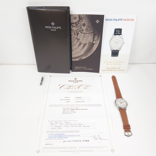 Patek Philippe Calatrava Weekly Calendar 5212A Men’s Watch.