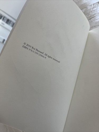"Mister, Are You a Lady?" Paperback By Roi Barnard SIGNED COPY - 第 3/8 張圖片