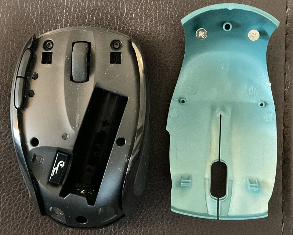 Rocketfish Nano Laptop Optical Mouse - USB/Wireless - Black/Blue - Image 4 of 4