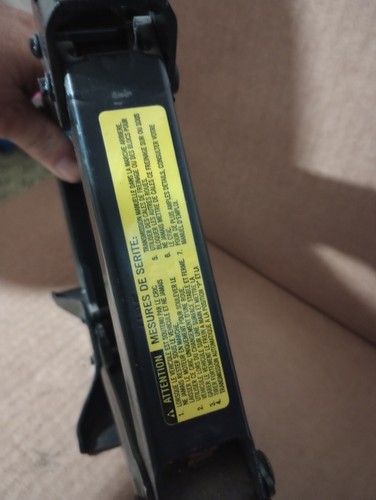 Nissan Scissor Car Jack Black - Picture 6 of 10