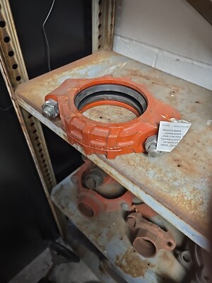 Victaulic 4 in. Style 77 1000psi Flexible Groove Coupling Exposed To Elements 