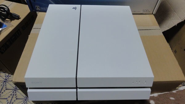Sony PlayStation 4 PS4 CUH-1100AB01 500GB Glacier White Console w 
