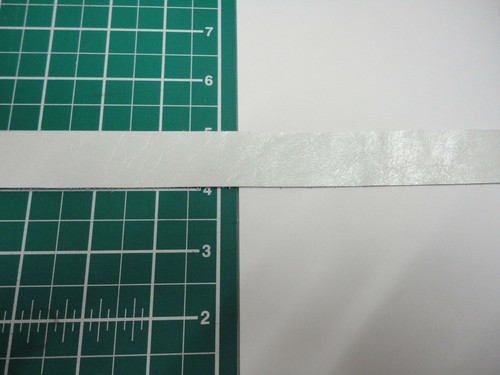 Einzelstreifen weißes Leder - 1" x 38,5" 0,9 mm - Bastelborte *WH089