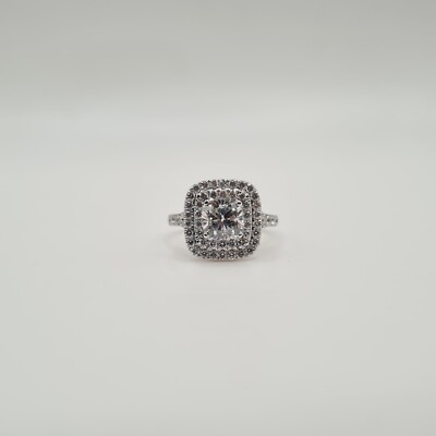 Ring 18 Karat palladiiertes Weißgold mit synthetischen Diamanten besetzt