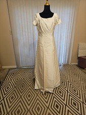 Abito da sposa Fiore beige ricamato. Taglia 10/12