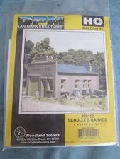 DPM HO #243-20100 (Schultz's Garage) Structure Kit