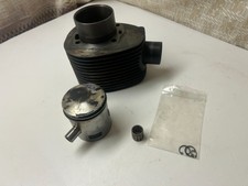 Zylinder mit Kolben  Piaggio Vespa Cosa PX 200 1992 B2-142 .