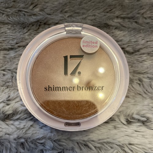 1 x  Boots 17.  17 Shimmer Bronzer Powder 8g Shade 010 (LIMITED EDITION) - Picture 1 of 2