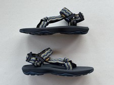 Teva Hurricane XLT 2 Kids Boys Youth Summer Sandals Blue Big Kid Size 4 EUC