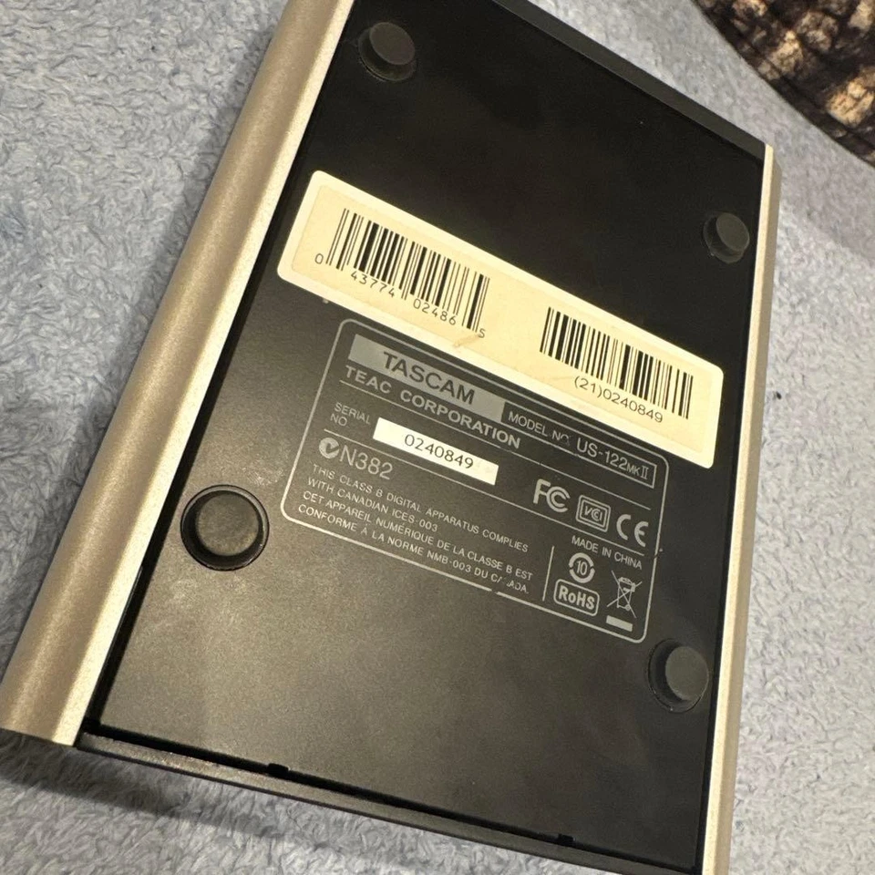 TASCAM US-122MKII USB2.0 Audio / MIDI Interface TEAC 2IN/2OUT 24bit/96kHz - Image 2 of 2