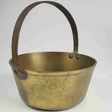 Vintage Brass Stock Pot W/ Handle - Unmakred Kettle Cauldron 4/5 Quartz