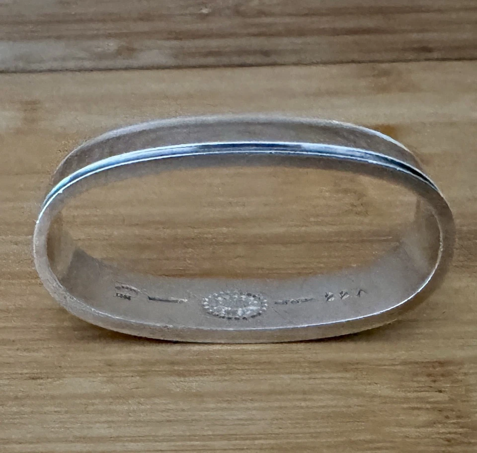 ANILLO SERVILLETA ORIGINAL GEORG JENSEN PLATA ESTERLINA PATRÓN PIRAMIDAL SIN MONOGRAMA Foto 2 de 4