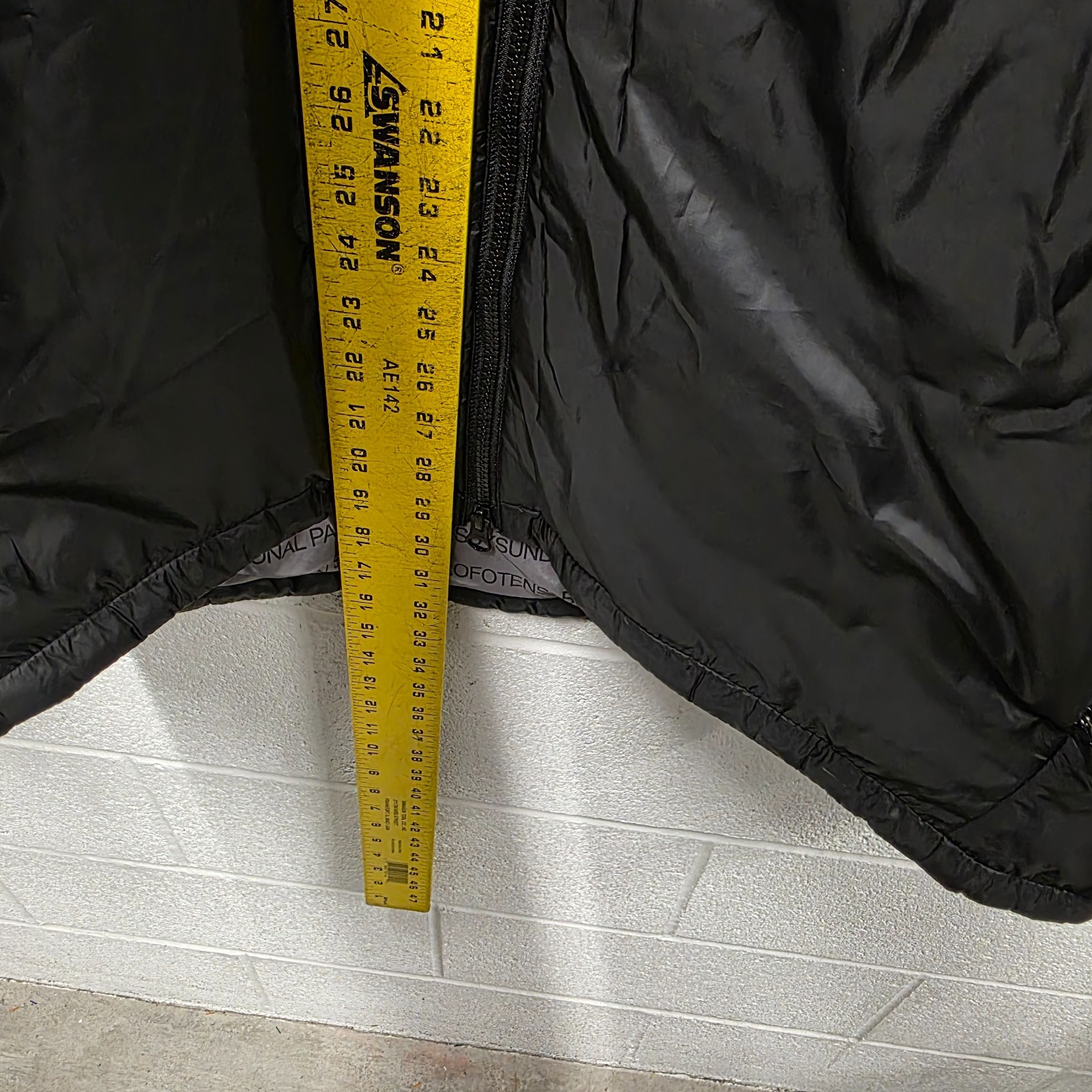 National Geographic Lindblad Expeditions Heritage Hooded Jacket Mens 23x31 M image 9
