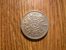 GREAT BRITAIN TWO SHILLINGS 1955 COIN (T590)