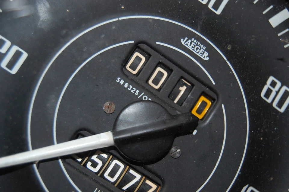 TRIUMPH TR4 TR4A Jaeger SPEEDOMETER SPEEDO SN6325/02 OEM Flat Glass - Image 3 of 4