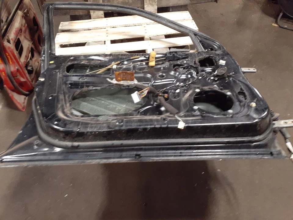 Used Front Left Door fits: 2004 Mitsubishi Outlander electric Front Left Grade A Foto 2 de 4