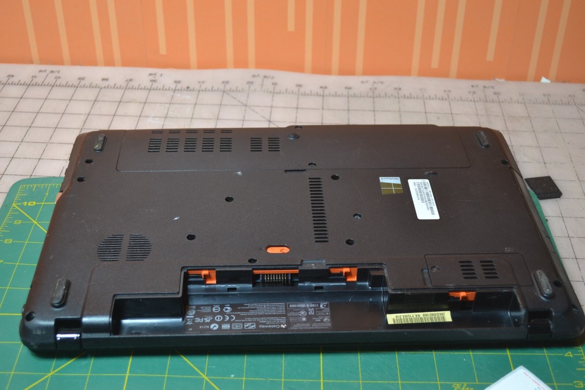 Vintage Gateway Q5WTC Laptop 15.6