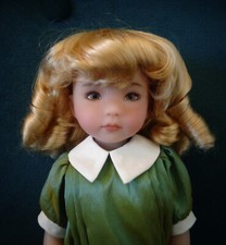 Monique Julie lt. peach blond wig in ringlets Size 8-9 for Effner Little Darling