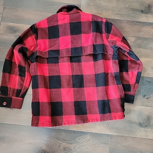 Vtg Woolrich Buffalo Plaid Collar Zip short men's coat Sz 44 Wool Red Black - Picture 17 of 24