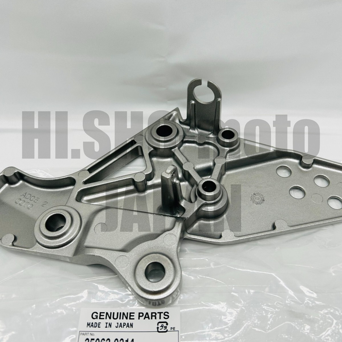 苗×4 KAWASAKI Genuine OEM Part 35063-0314 Stay, Step Holder, RH