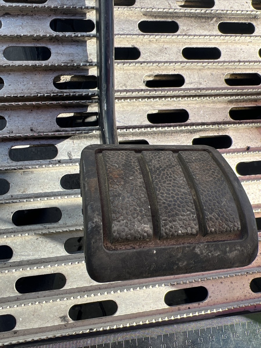 Volvo Truck Pedal 20492243- 2634 | eBay