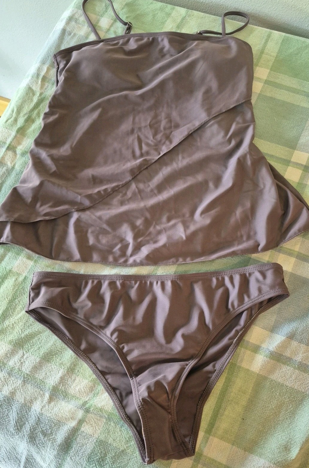 Women's Medium Mauve Tankini Swimsuit Set Wrap Front Adjustable Straps NWOT
