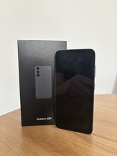 Samsung Galaxy S24 Smartphone 128 GB Schwarz, Rückseite beschädigt, gebraucht
