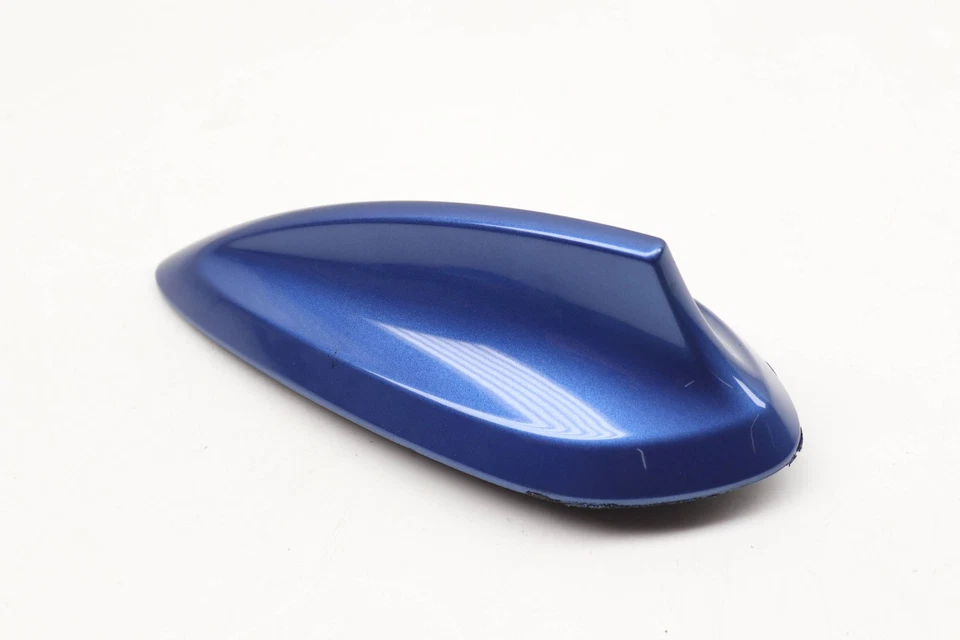 2014-2018 BMW 328D XDRIVE — антенна с акульими плавниками/крышей 9262259 - Изображение 2 из 4