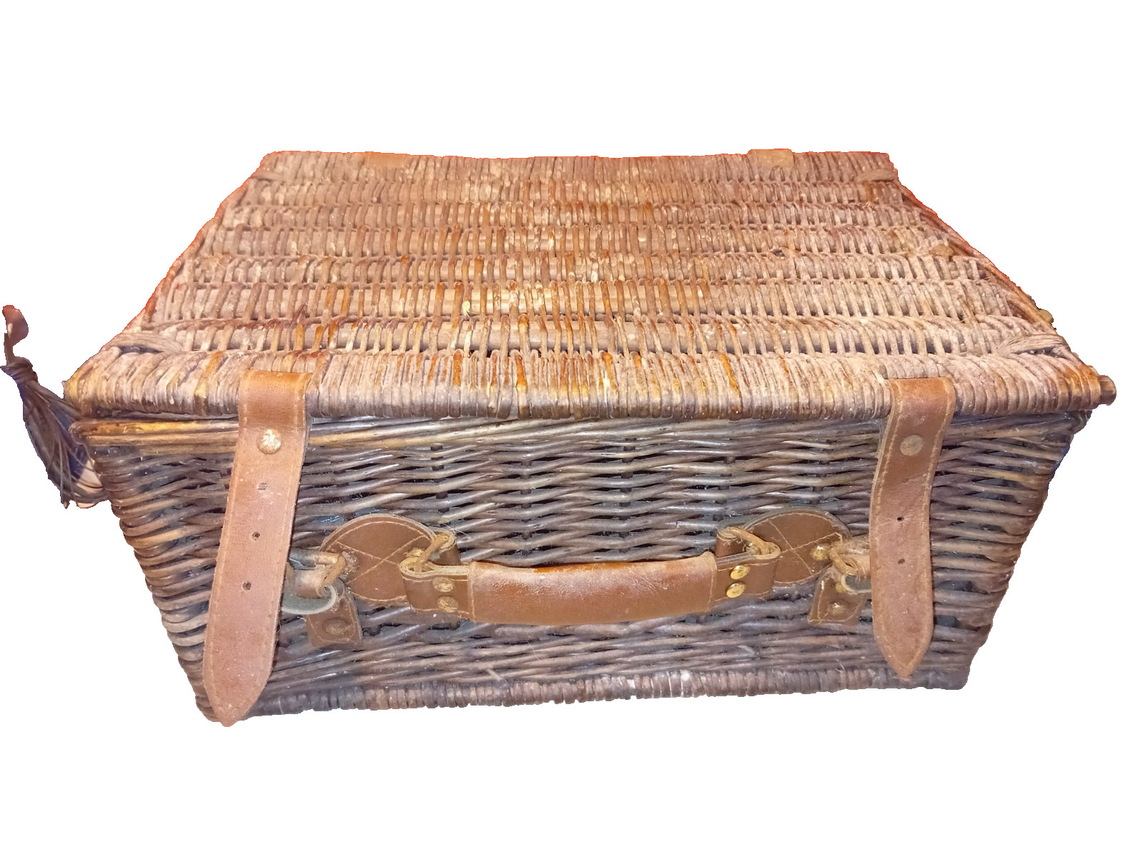 USED EMPTY WICKER HAMPER