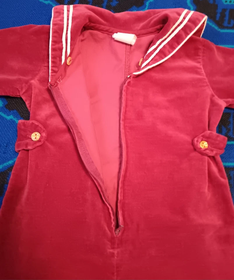 Винтажный цельный велюровый костюм моряка Little Bitty Baby для 24 месяцев бордовый сделано в США  - Изображение 4 из 4