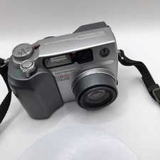 Olympus CAMEDIA C-4000 ZOOM 4.0MP Compact Digital Camera 3x Optical Zoom Silver