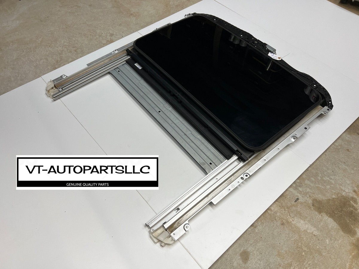 ⭐️2008-2014 Mercedes W204 C300 C63 Sunroof Sun Roof Glass Track