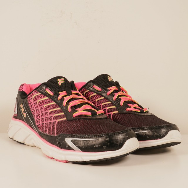 fila kids running shoes