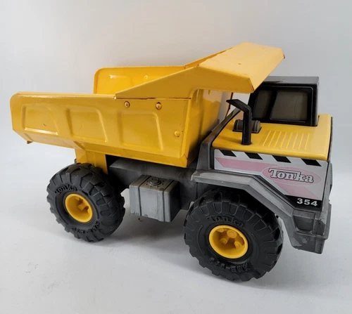 Tonka - Steel Classics Mighty Dump Truck 93918 (2012)