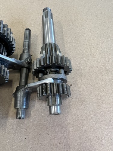 2004 Yamaha TTR90 Transmission Tranny Gears Shift Forks B690 - Picture 5 of 10
