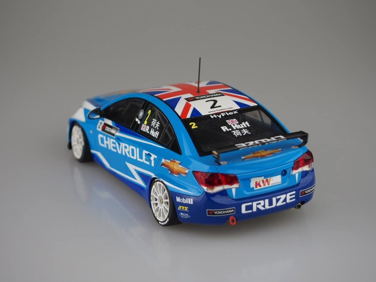 Aosima BEEMAX 1/24 Model kit Chevrolet Cruze 2012 WTCC World
