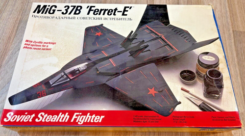 1/48 Scale Testors MiG-37B Ferret-E Soviet Stealth Fighter New Old Stock