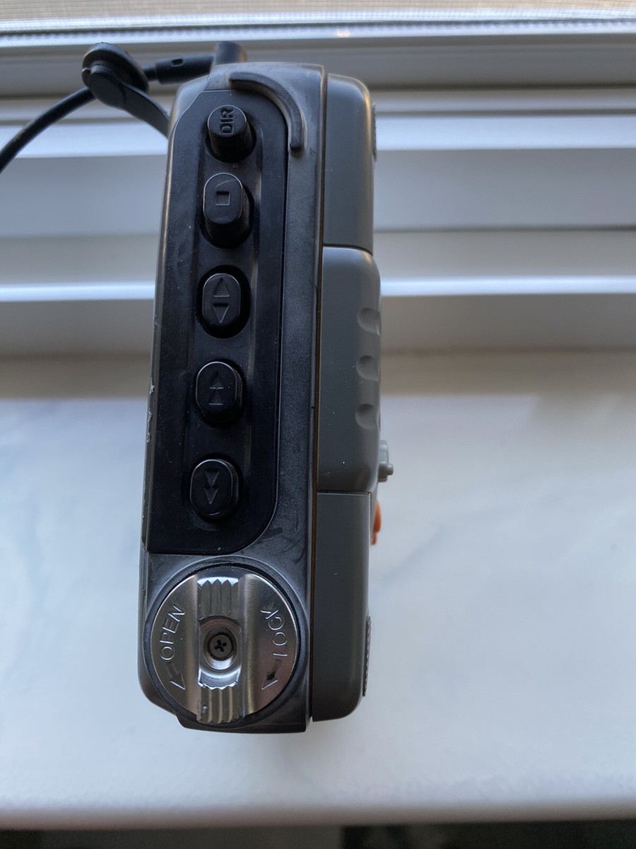 ポータブルプレーヤー Panasonic SHOCK WAVE RQ-SW10 Vintage 90s Panasonic RQ-SW10 SHOCKWAVE Cassette Player