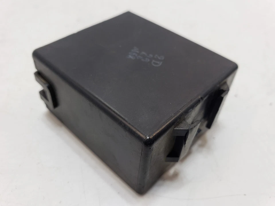 ✅ Módulo de control de relé de transmisión Toyota Land Cruiser J100 1998-2007 OEM Foto 3 de 4