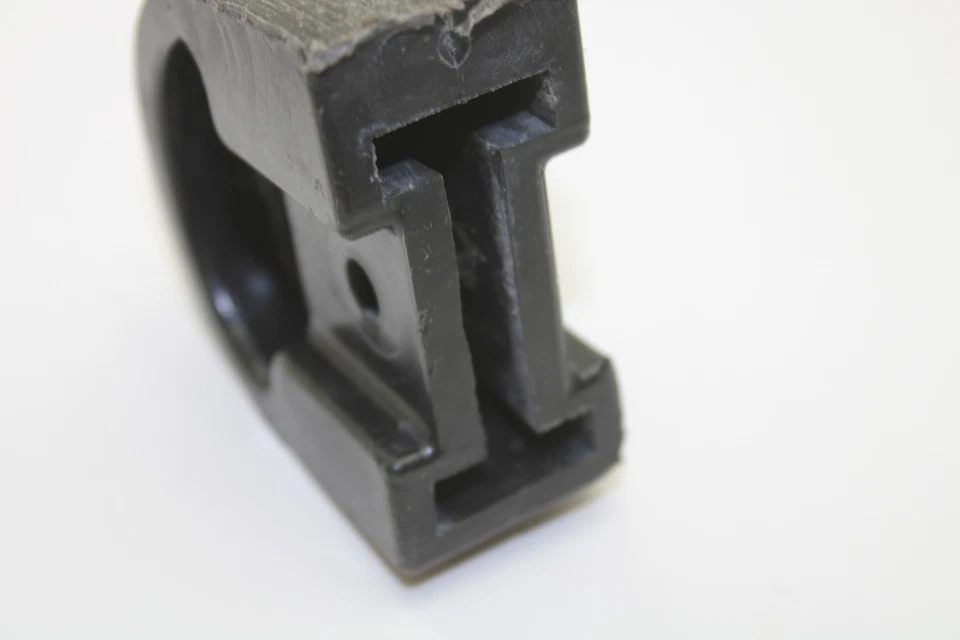 Tapa de extremo de riel deslizante Arctic Cat OEM 0604-231 Q2257 Foto 4 de 4